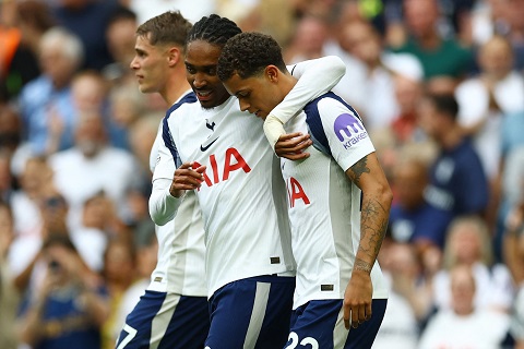 Tottenham Hotspur vs Manchester United 19h30 ngày 8/11