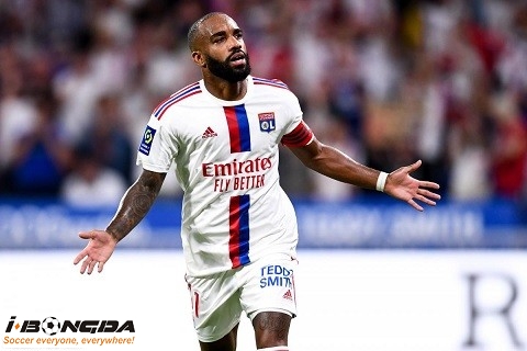 Lyon vs Lorient 1h45 ngày 13/4
