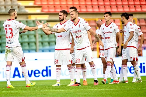 Frosinone vs Bari 1h ngày 19/3