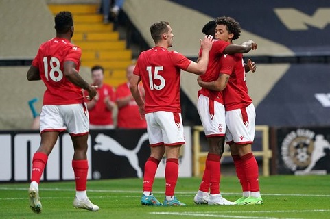 Nottingham Forest vs Stade Brestois 20h ngày 16/8